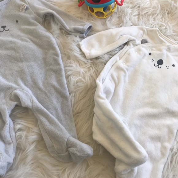 🍼 Carter’s onesies 🍼 - Picture 4 of 4